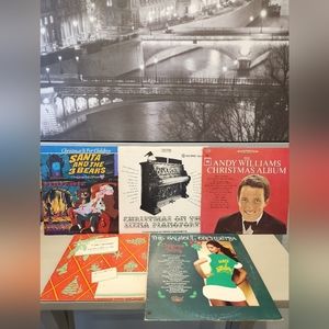 5 Vintage Vinyl Records Christmas Themed